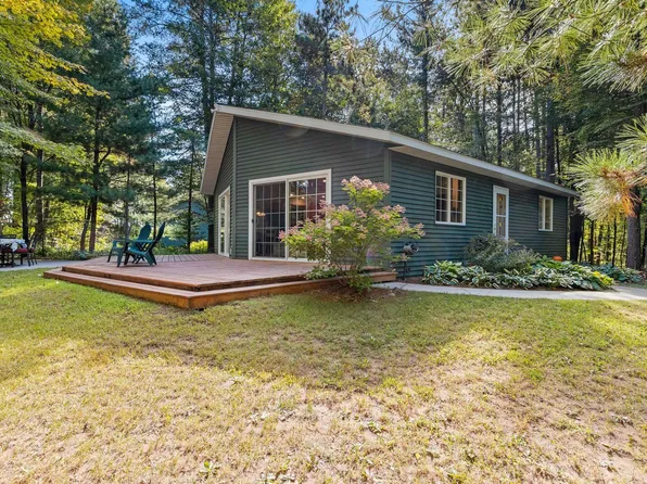 N1667 Rainbow Rd, Keshena, WI 54135