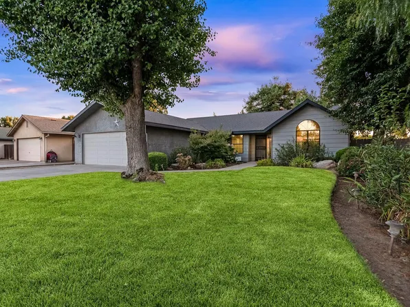 3213 Joy St, Selma, CA 93662