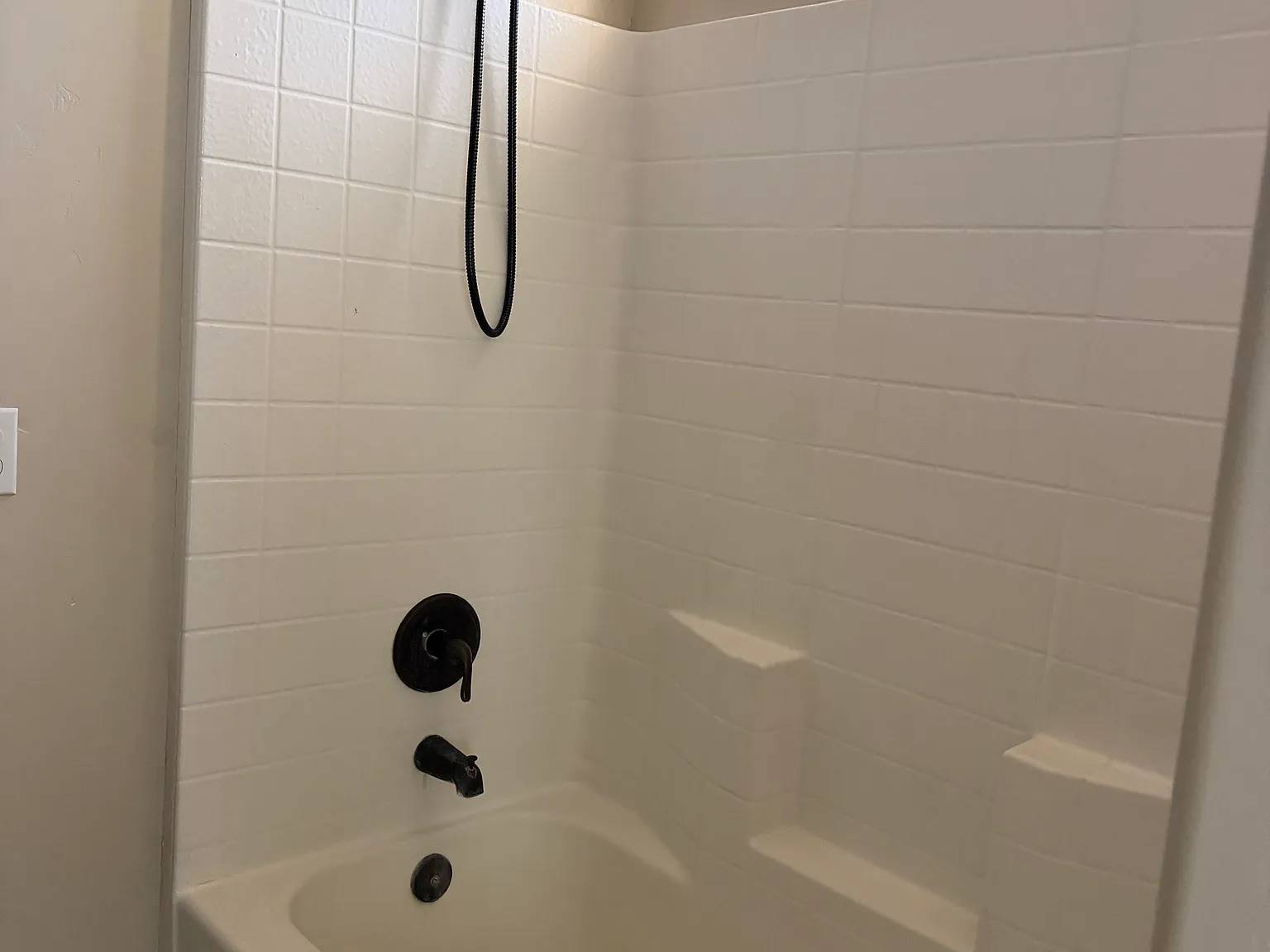 3 bed, 1500 sqft, $2,000 — Photo 2