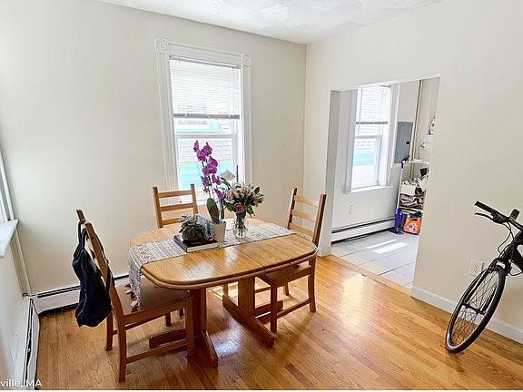 2nd image of 6B Lincoln Ave