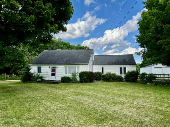 9910 Eight Mile Rd, Ceresco, MI 49033