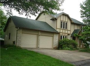 2005 Forest Ave, Lexington, MO 64067