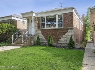 2935 W Howard St #2, Chicago, IL 60645