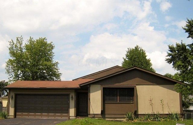 1st image of 833 McDonell Dr