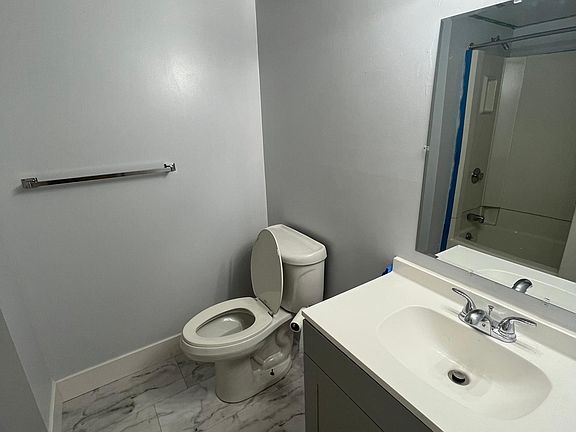 3rd image of 25 Coolbrook Ct #D