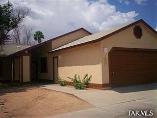 2nd image of 1865 W Southbrooke Cir