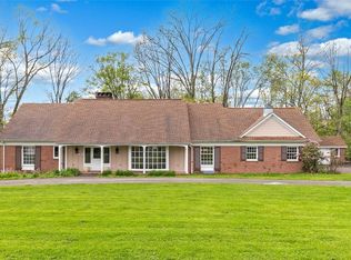 124 Hermitage Cir, Ligonier, PA 15658