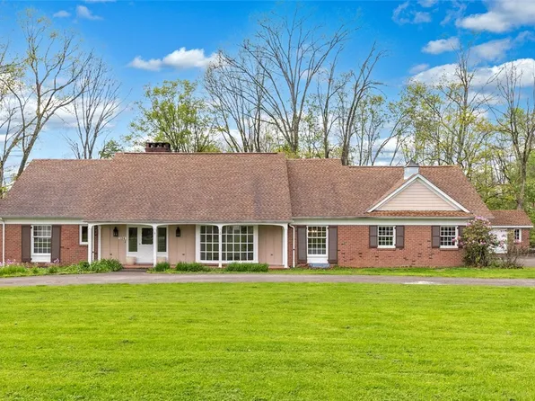 124 Hermitage Cir, Ligonier, PA 15658