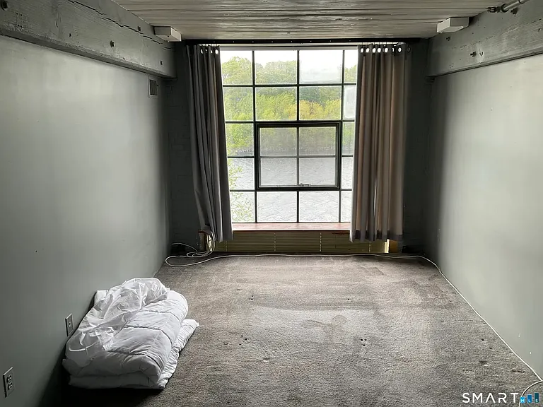 68 Thermos Ave #212 — Photo 3