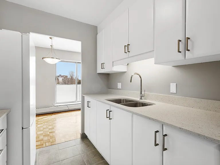 810 Canterbury Ave — Photo 34