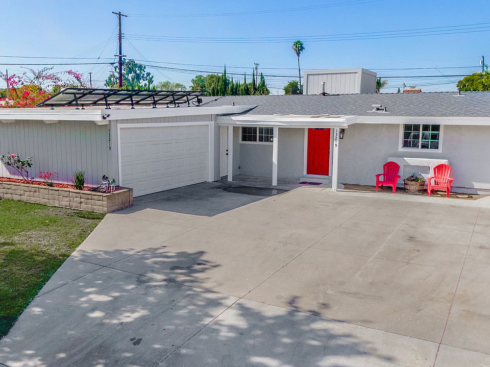 1st image of 13219 Bona Vista Ln