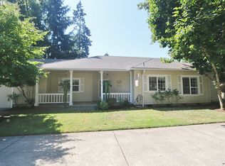 1039 Fir Acres Dr, Eugene, OR 97401