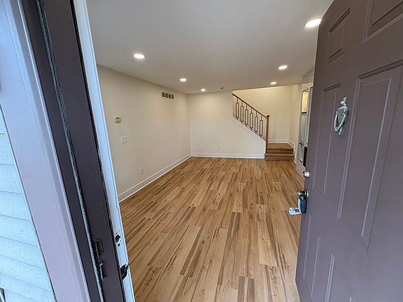 5th image of 39525 Heatherheath Dr #3