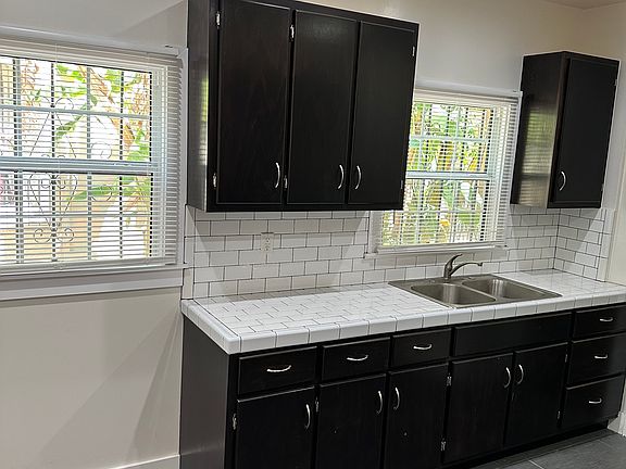 2nd image of 2030 N Highland Ave #2036