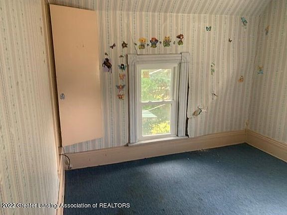 2nd image of 338 N Dewey St