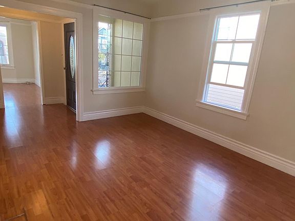 2nd image of 921 Vicente St