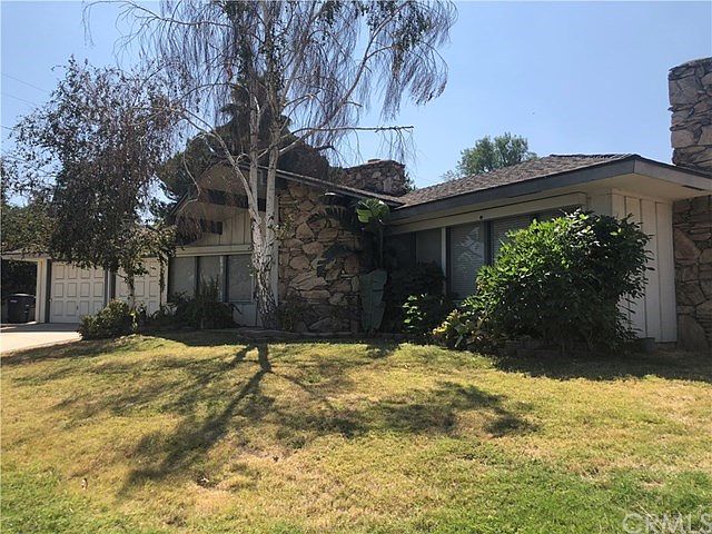 1st image of 24919 Tulip Ave
