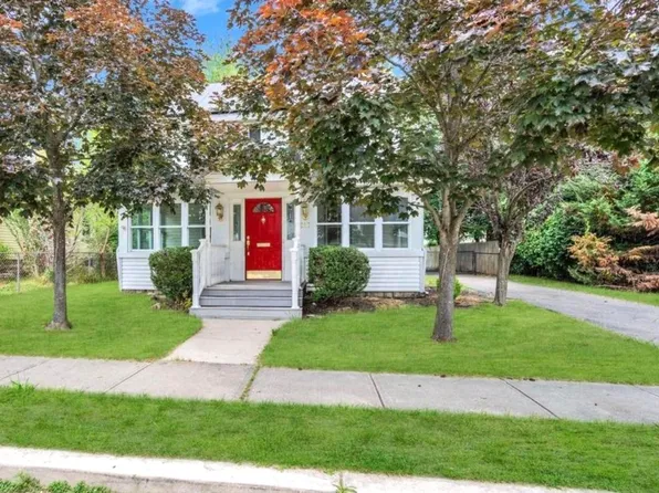 217 Church St, Lakehurst, NJ 08733