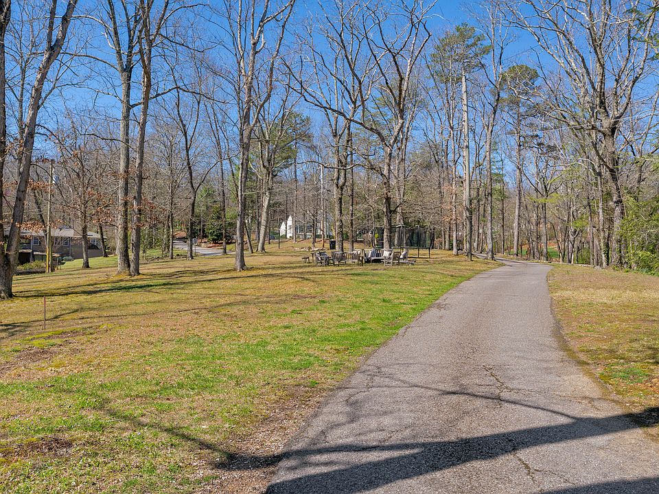 107th image of 1001 Fleetwood Dr