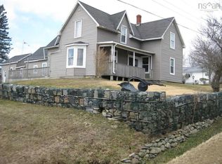 5 Strickland Rd, Yarmouth, NS B5A 5A6