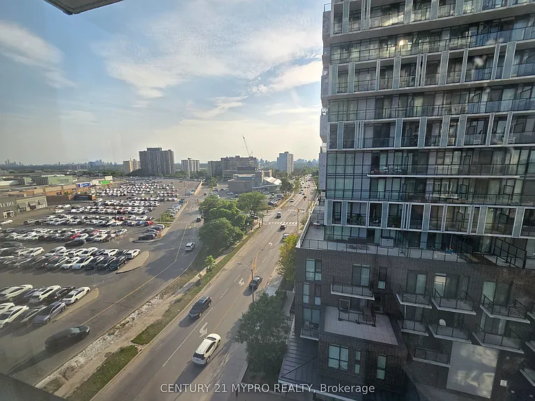 150 Fairview Mall Dr #802 — Photo 36