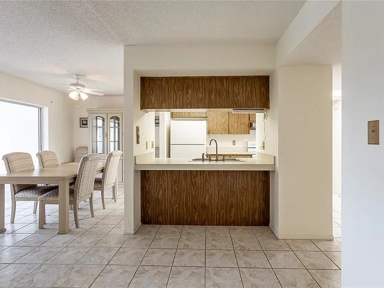 3840 Staysail Ln #3840 — Photo 31