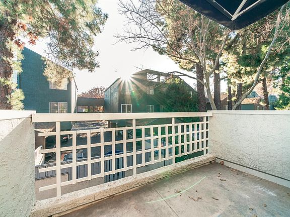 5th image of 1634 11th St Unit 2