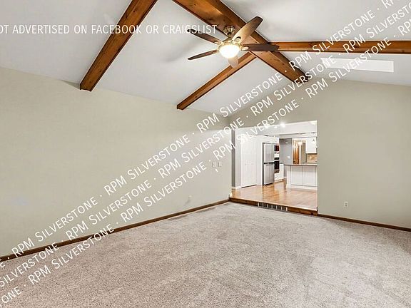 3rd image of 869 Timberline Dr