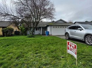 350 N Bradford St, Smith River, CA 95567
