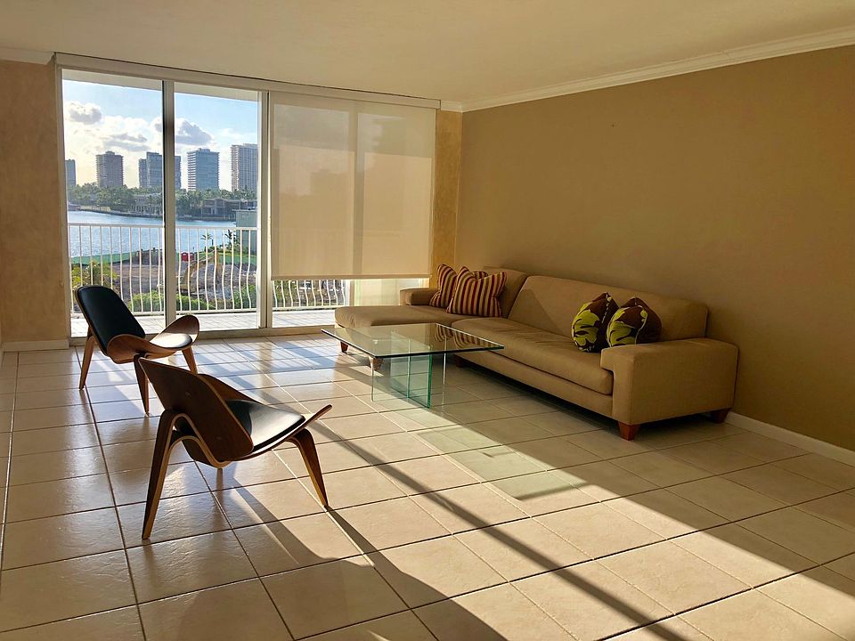 1st image of 10350 West Ave #5E
