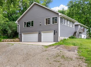 10211 NW 80th Ln, Johnston, IA 50131