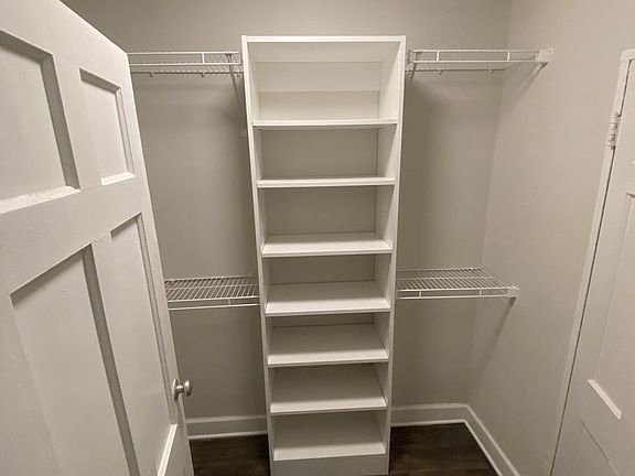 5th image of 6244 Oakland Ave #108