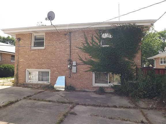 2nd image of 14833 La Salle St