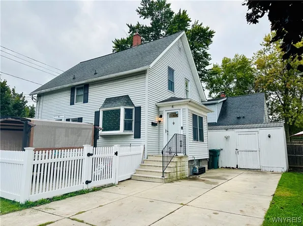 4 Mead St, North Tonawanda, NY 14120
