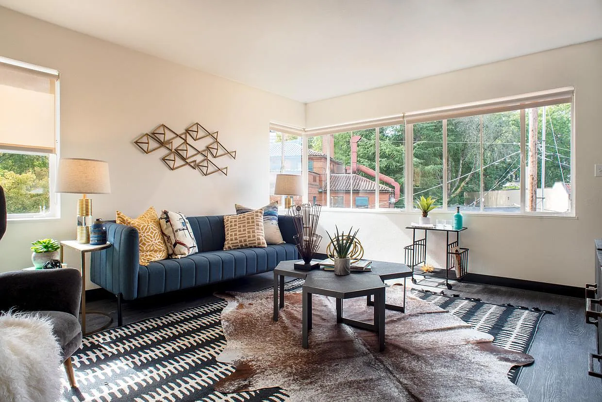 Portland Towers Apartments — Photo 3
