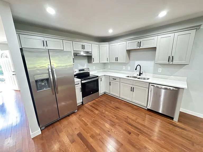 48 Charterhouse Ave #1 — Photo 18