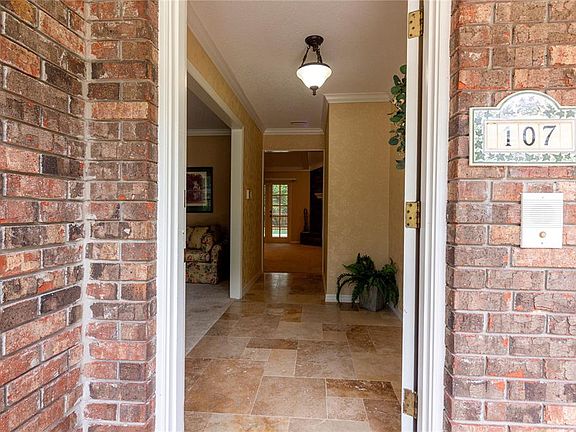 5th image of 107 ELDERBERRY LANE