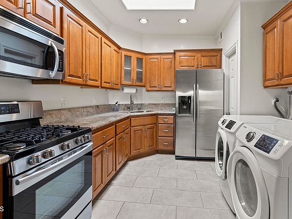 5th image of 3001 W Isle Way #B