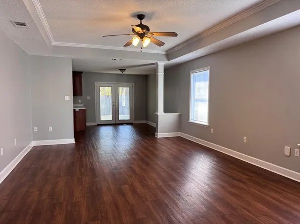3145 Vanelle Dr, Valdosta, GA 31602