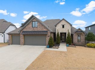 6611 S Palm Pl, Broken Arrow, OK 74011