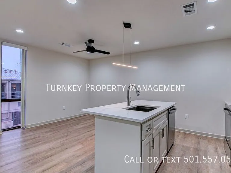 915 North St #3 — Photo 6