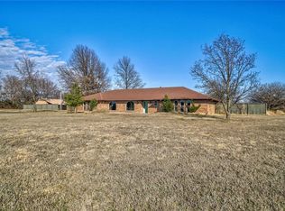 5586 S Pottawatomie Rd, Newalla, OK 74857