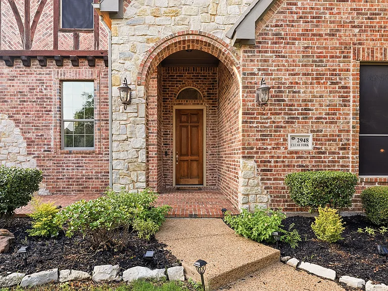 2948 Clearfork Trl — Photo 12