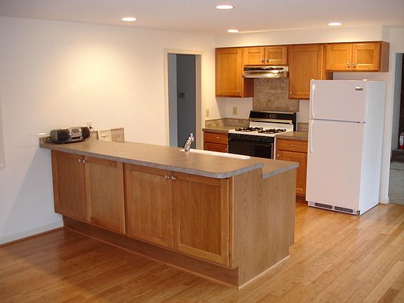 2nd image of 15936 SE Arista Dr