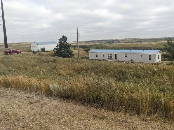 10051 68th St NW, Tioga, ND 58852