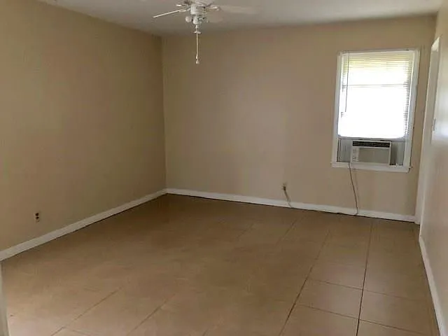 6225 Parkwood Dr W — Photo 12