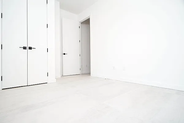 Rented by ERNY LLC | media 7