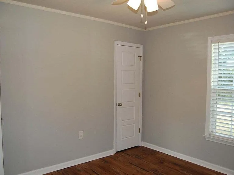 111 Smallridge St — Photo 21