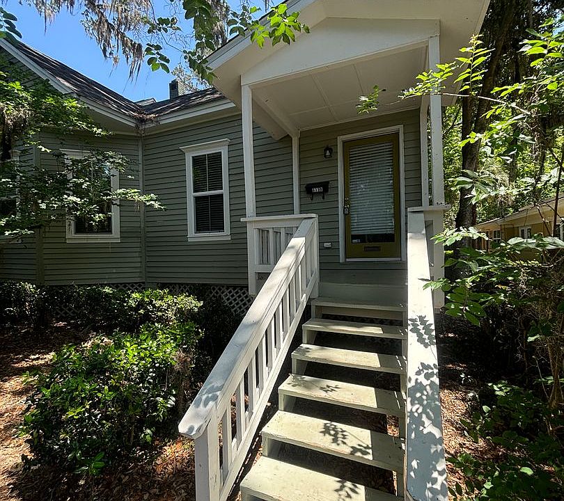 1st image of 833 E Park Ave #B