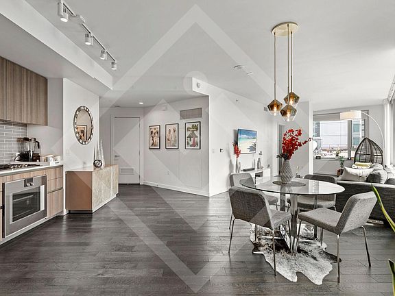 3rd image of 1000 3rd St Unit 1006